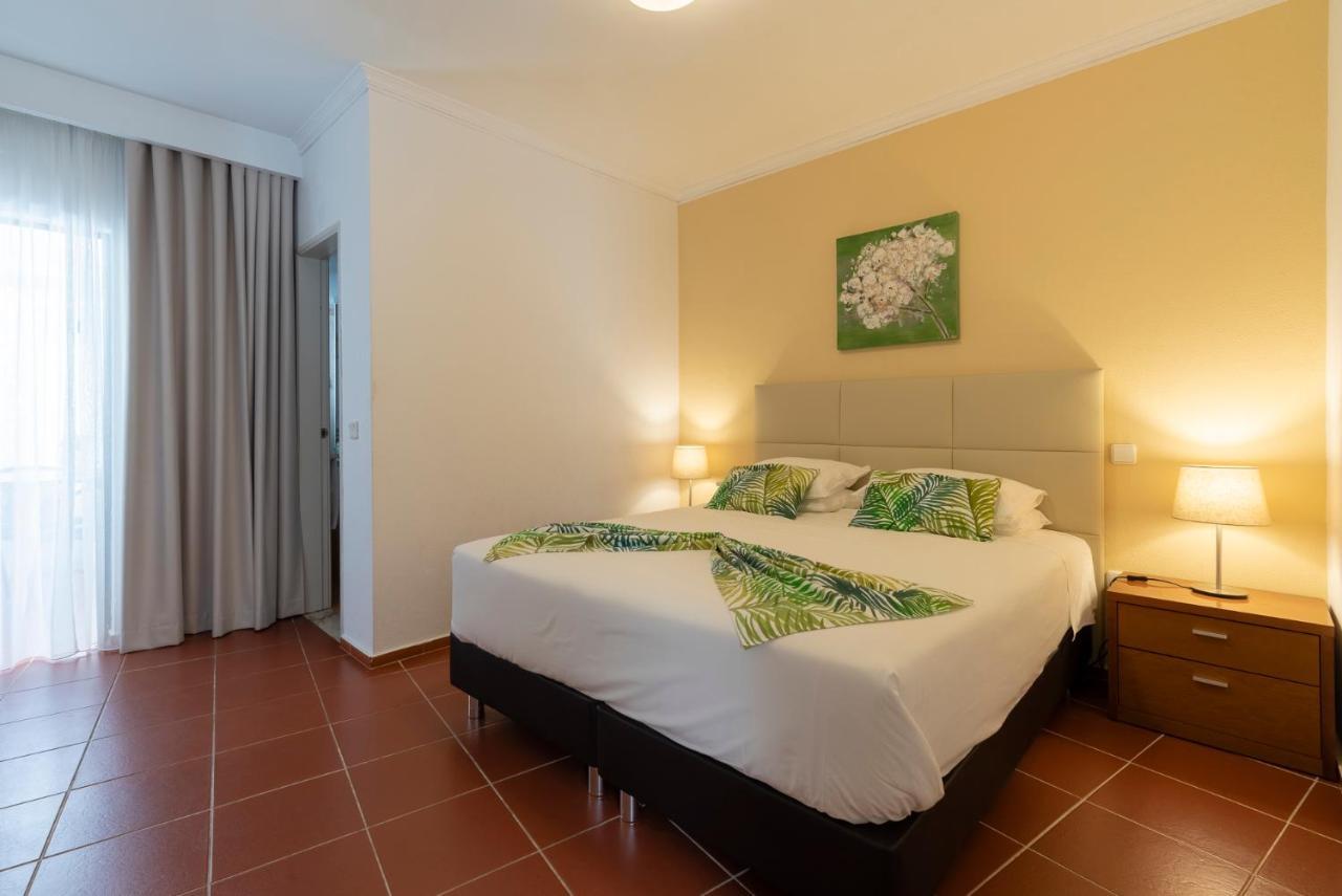 Manta Guest Bed & Breakfast Manta Rota Bagian luar foto