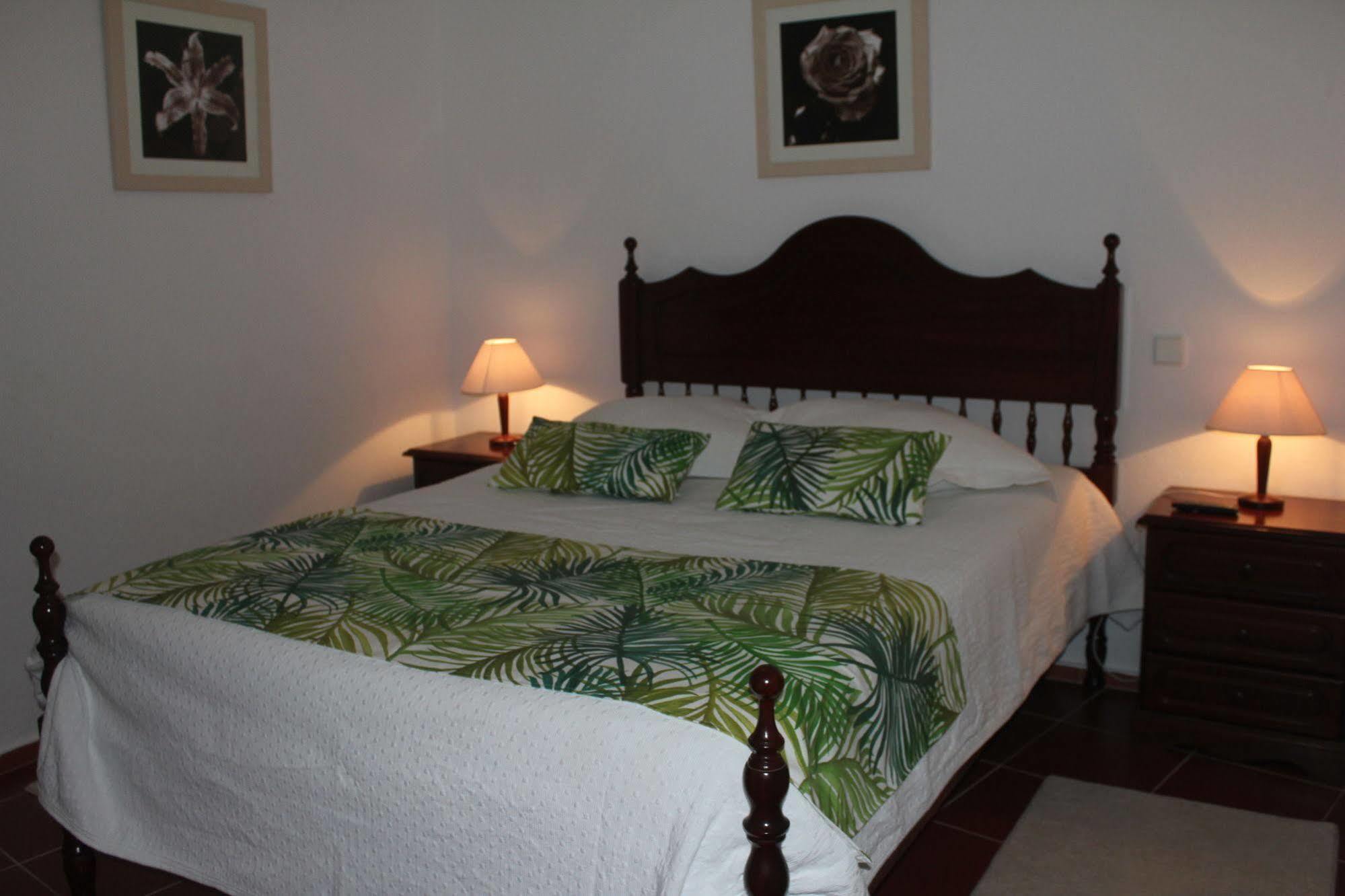 Manta Guest Bed & Breakfast Manta Rota Bagian luar foto