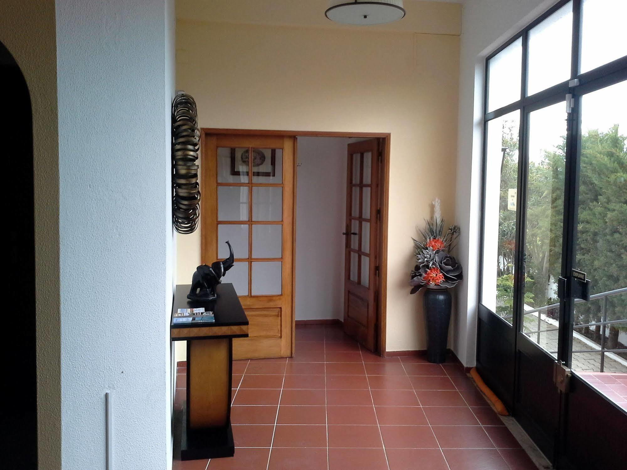 Manta Guest Bed & Breakfast Manta Rota Bagian luar foto