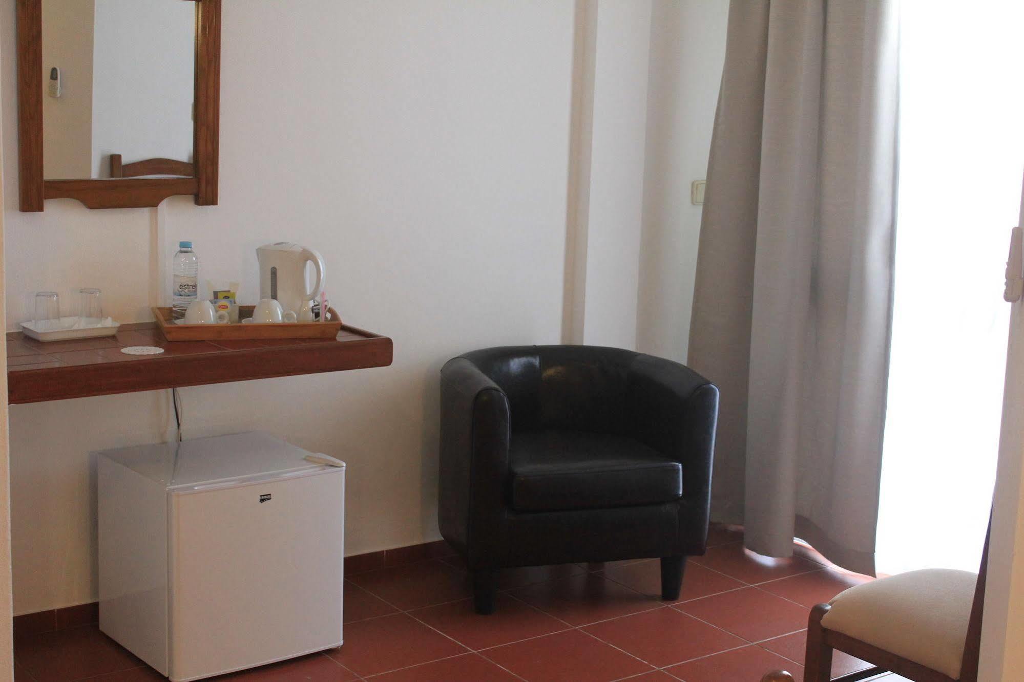 Manta Guest Bed & Breakfast Manta Rota Bagian luar foto