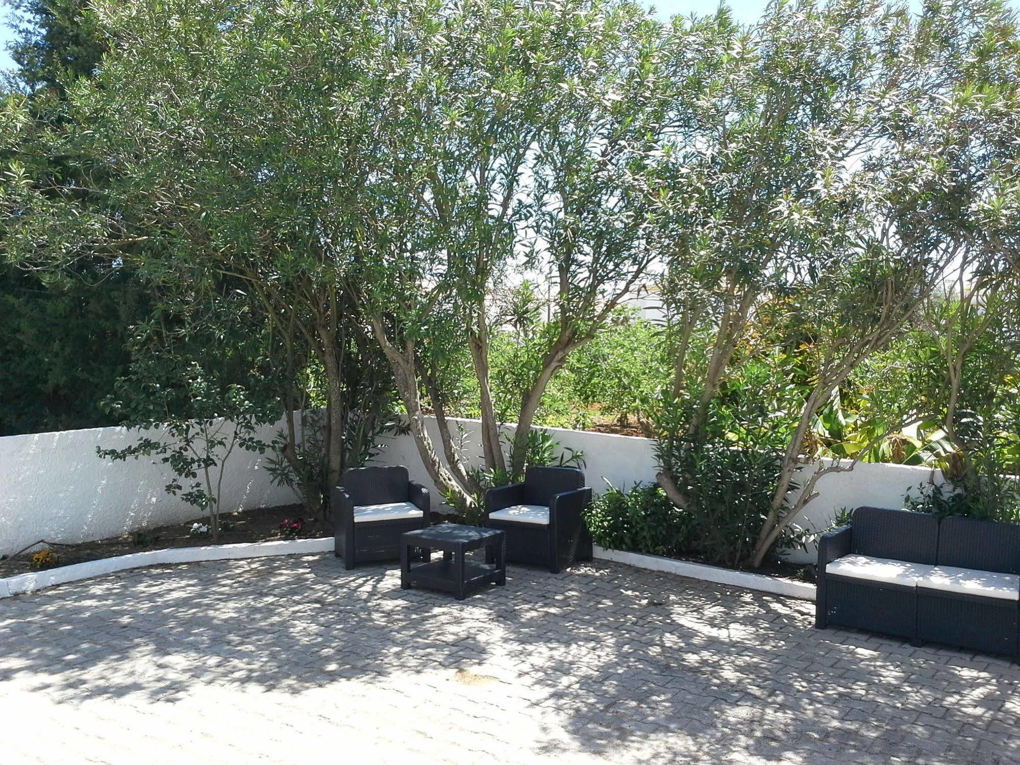 Manta Guest Bed & Breakfast Manta Rota Bagian luar foto