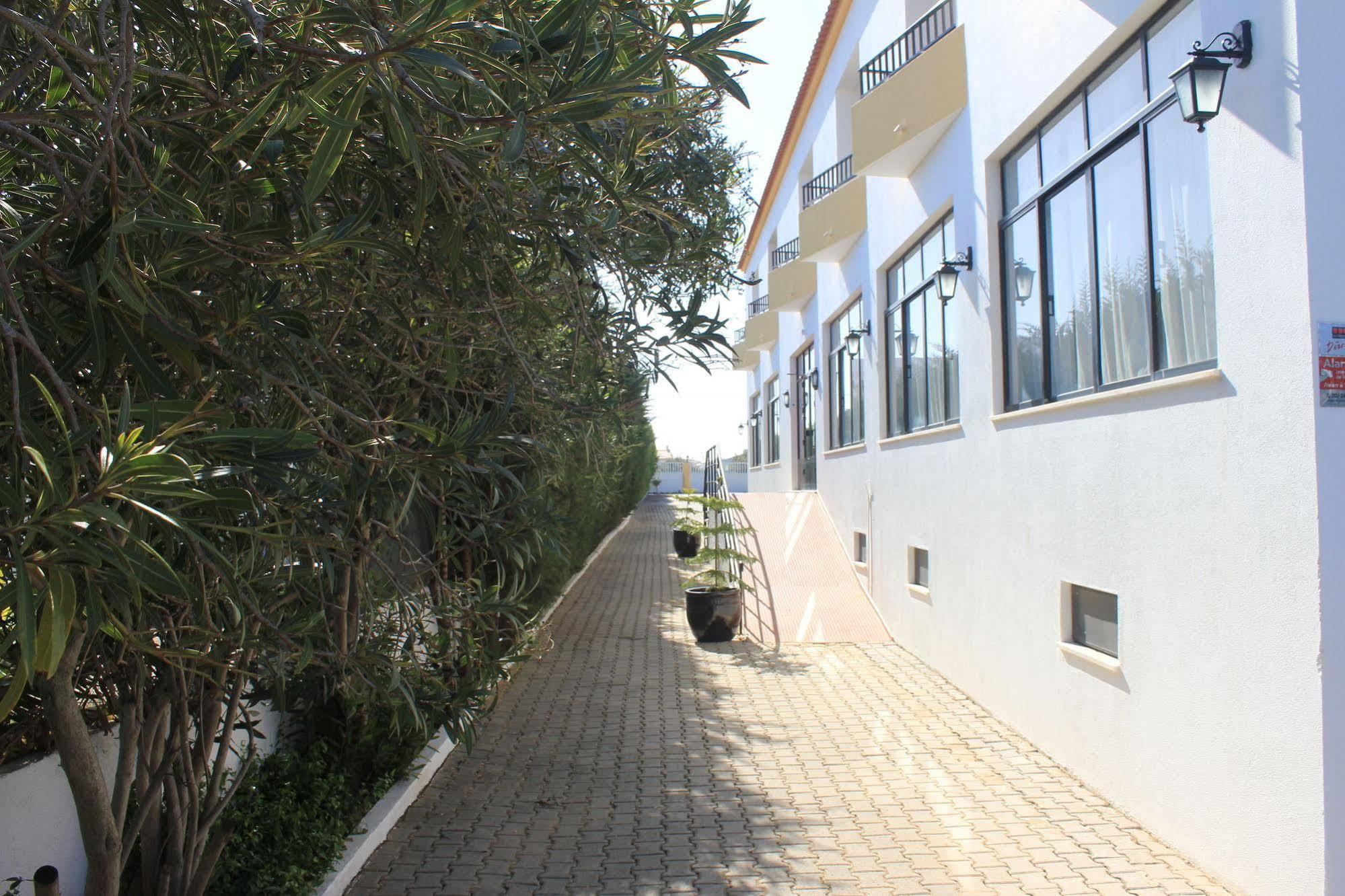 Manta Guest Bed & Breakfast Manta Rota Bagian luar foto